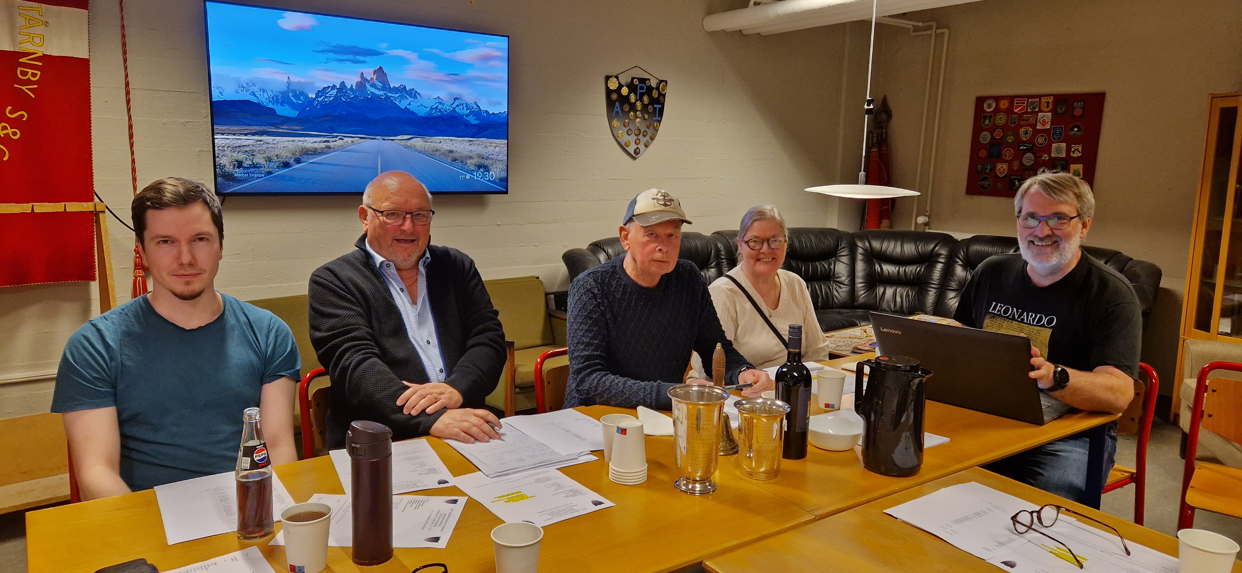 Magnus, Jan, Leif, Eva og Bo på generalforsamlingen. Foto: Jacqueline Jensen
